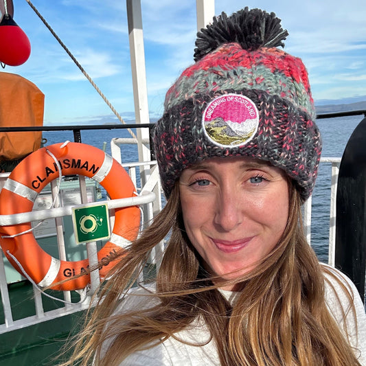 Dreaming of Scotland beanie in Pink & Blue